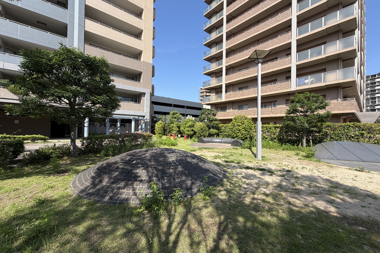 リビオ都島パークスクエアのオブジェガーデン
